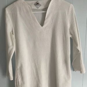 White Long sleeved top